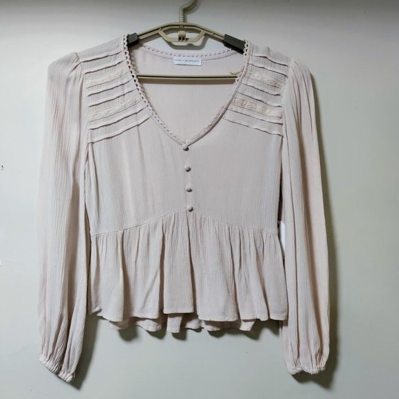 NWT Coco + Jaimeson Gauzy Coquette Whimsy Babydoll Peplum Top Beige Womens Small - Picture 8 of 9